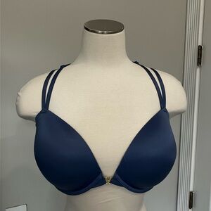 Victorias Secret Very Sexy Push up bra
Blue
Size 36DDD
Great condition